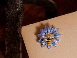 Spilla Pin Dorato Smalto Blu Claire Margherita Fiore Giallo 