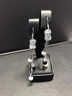 Donna Con Perle E Brillantini Big-a344 Usato